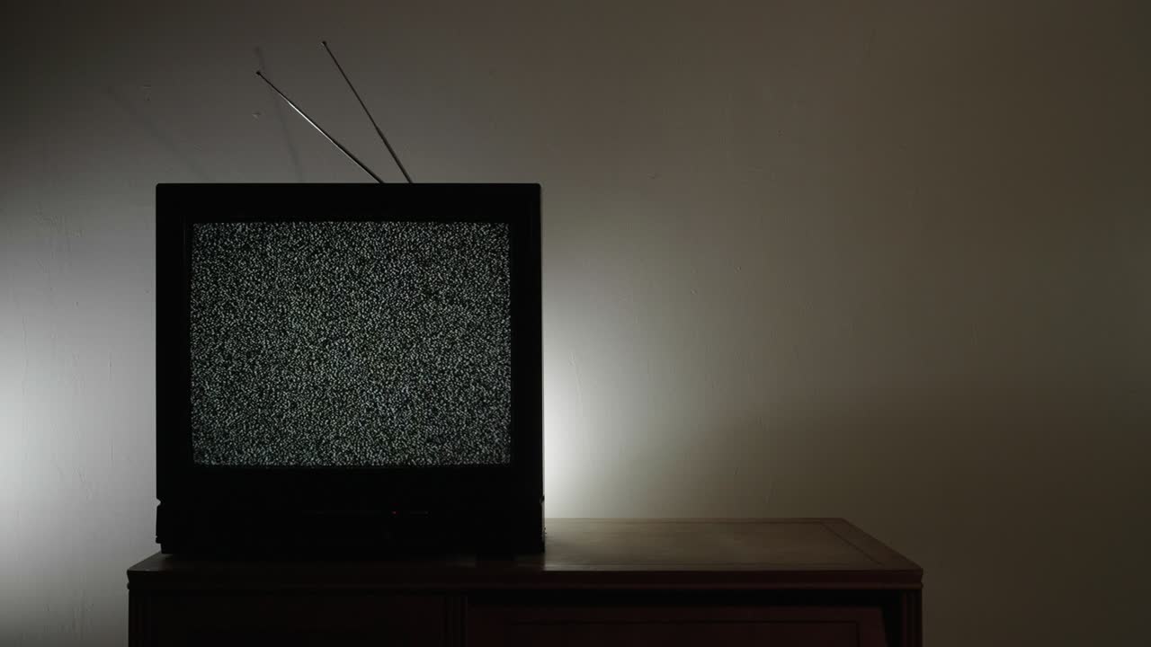 Tv Noise no signal on a ledge loop