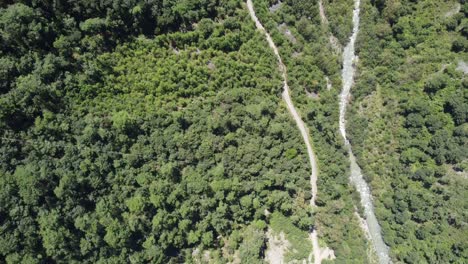 Barrancos-Cerca-De-La-Ciudad-De-Zacatlán,-España,-Vista-Aérea