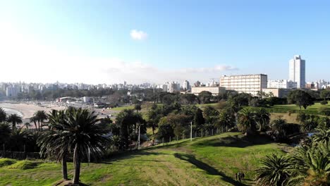 aerea drone filmacion paisaje parque rambla parque rodo montevideo uruguay