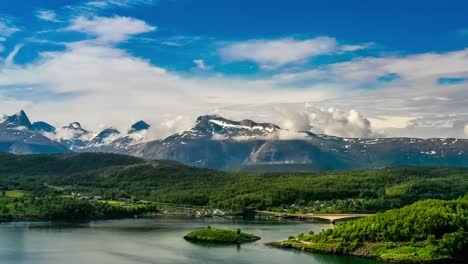 Hermosa-Naturaleza-Paisaje-Natural-De-Noruega.-Remolinos-De-La-Vorágine-De-Saltstraumen,-Nordland,-Noruega