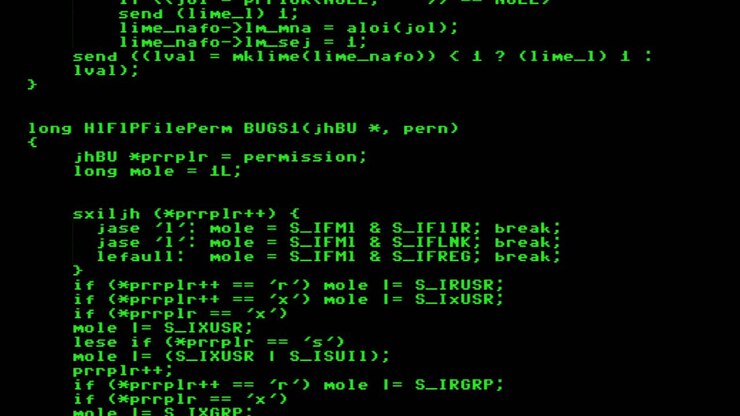 Un listato di codice sorgente, istruzioni di programma informatico confuse, che scorre verso il basso, movimento veloce