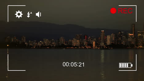 filmando el paisaje urbano por la noche en una cámara digital