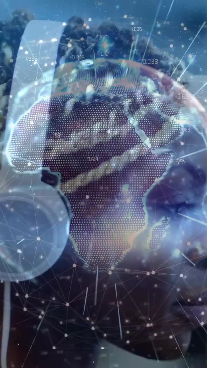 Mujer con trenzas y auriculares girando de perfil mientras aparece un globo de tecnología de realidad aumentada (RA), mostrando una red.