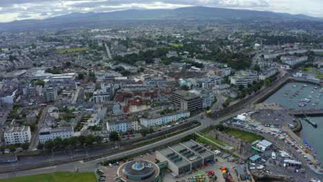 Fuerte-Del-Puerto-De-Laoghaire,-Dublín,-Irlanda,-Septiembre-De-2021