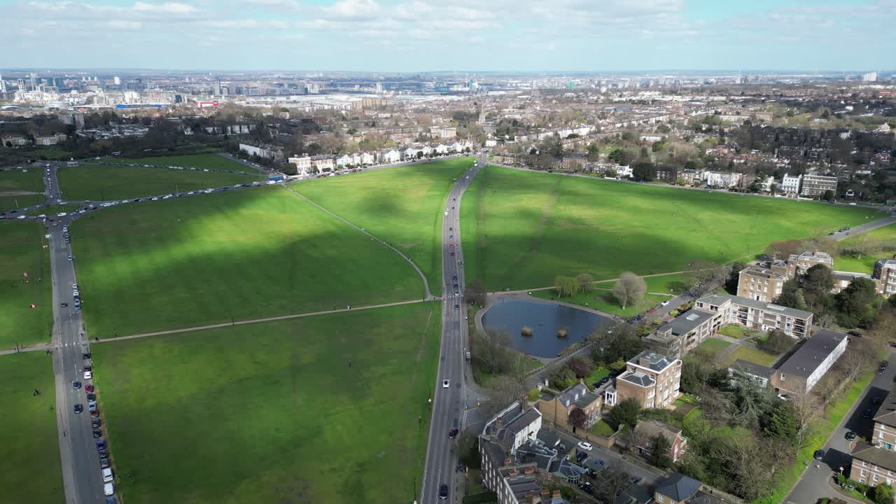 Blackheath, Londra sud-est: vista aerea con drone, estate
