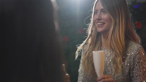 Close-Up-Shot-of-Some-Friends-Dancing-In-a-Bar