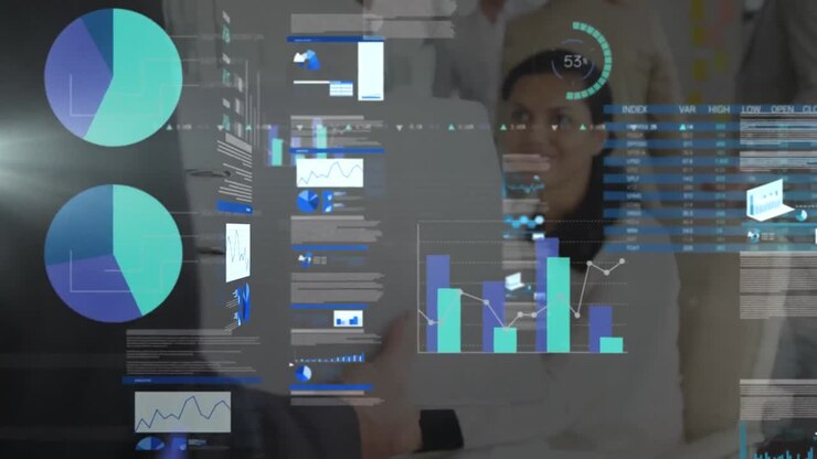 Animasjon av finansiell databehandling over kaukasiske forretningsfolk på kontor