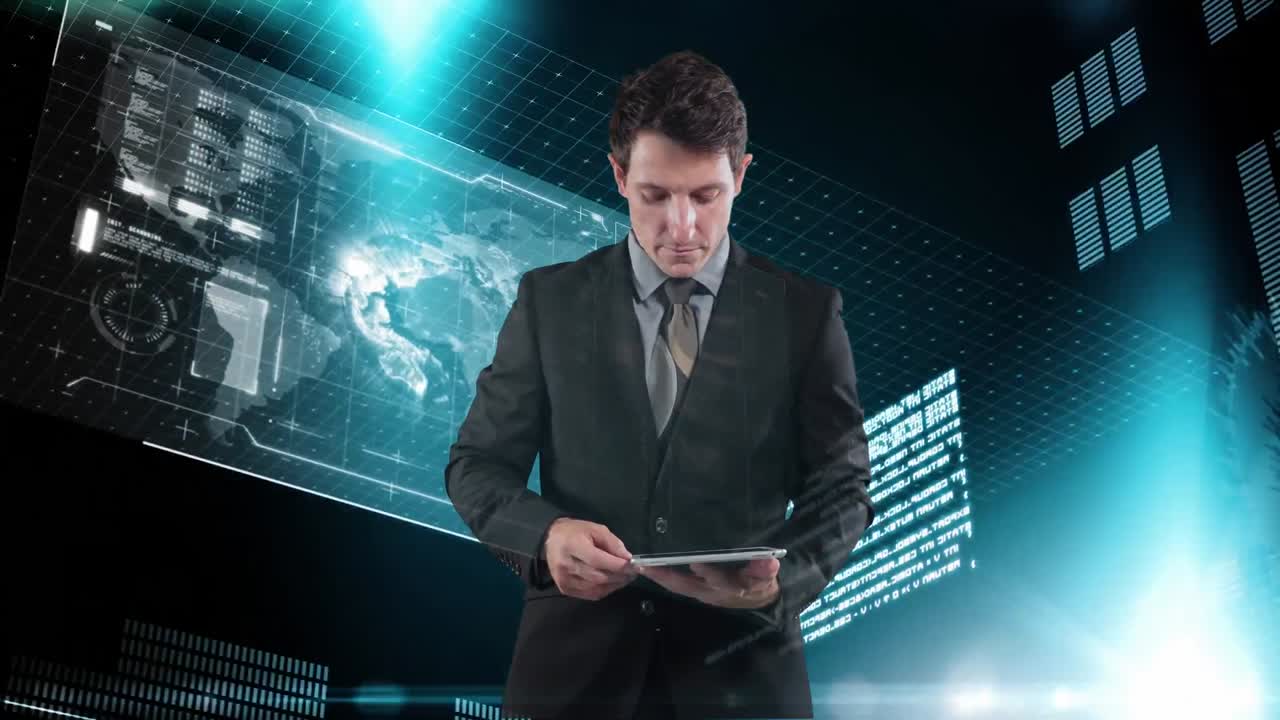 animación de un hombre de negocios caucásico usando una tableta sobre procesamiento de datos en fondo negro.