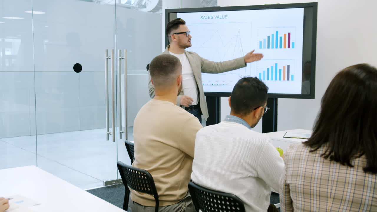 presentación de negocios en la oficina moderna