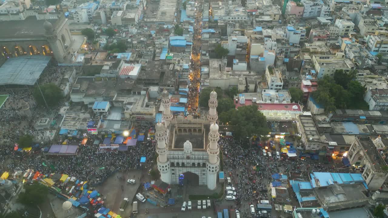Veduta aerea di Charminar, Hyderabad, di giorno