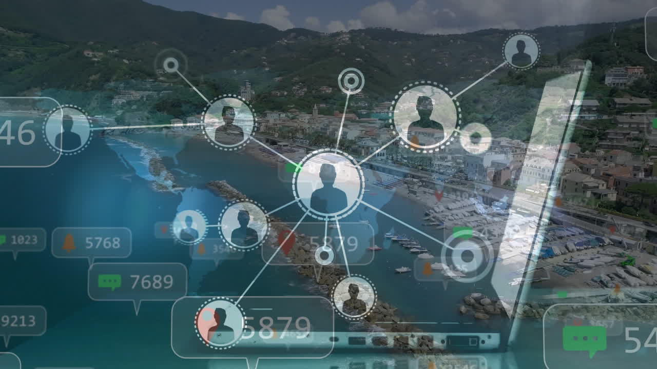 animación de la red de conexiones con iconos sobre el portátil y el paisaje urbano