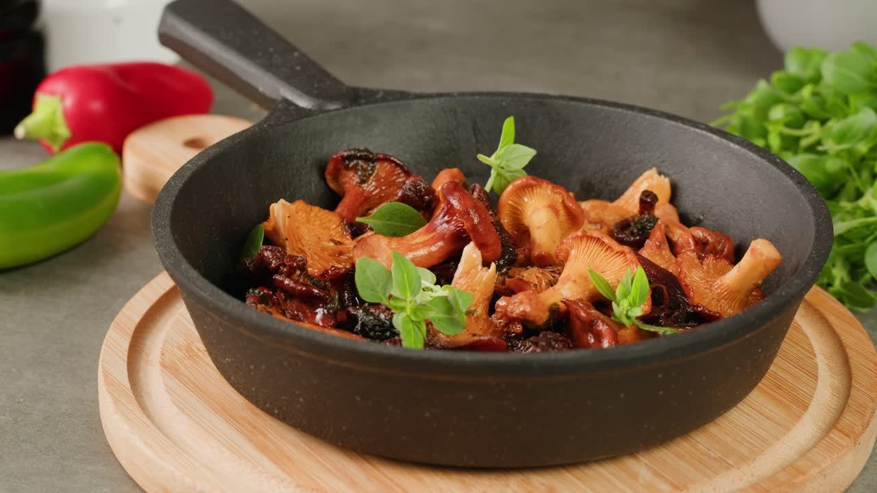 Chef Seasoning Pan-Fried Chanterelles
