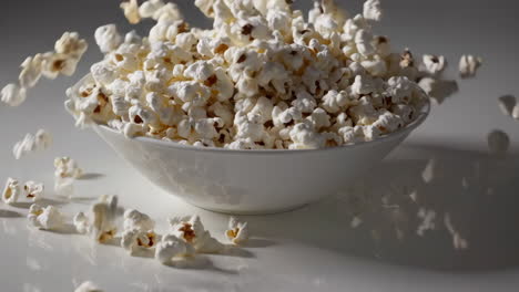 palomitas de maíz en un tazón