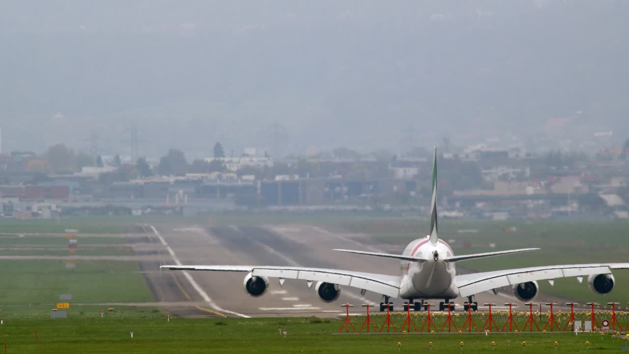 el despegue del superjumbo airbus a380-800