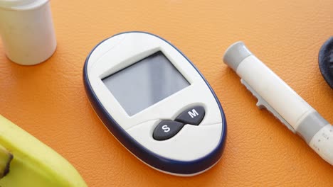 diabetes monitoring equipment and banana