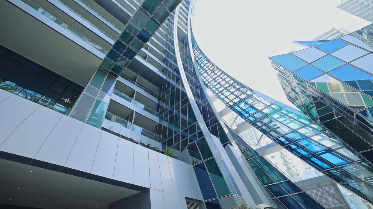 Modernos Rascacielos de Cristal con Arquitectura Única