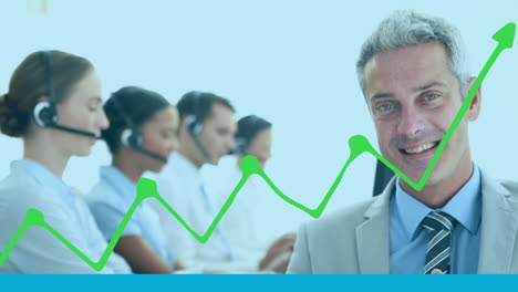 animación de gráficos sobre diversas personas de negocios que usan auriculares de teléfono en la oficina