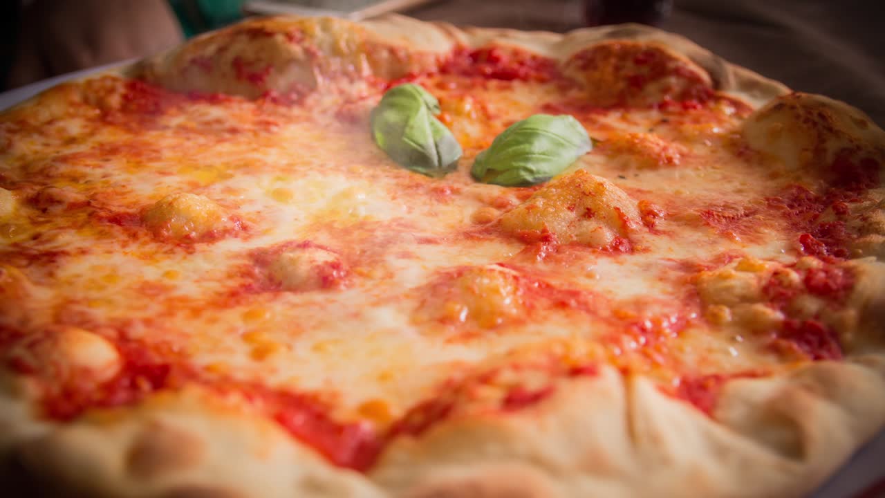 뜨거운 이탈리아 피자 에서 방출 되는 연기 의 영화