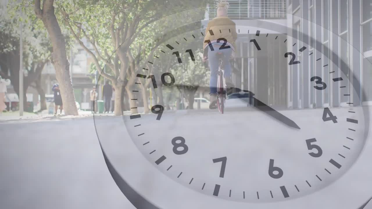 알비노 아프리카계 미국인 남자가 자전거를 타고 다니는 시계를 움직이는 애니메이션