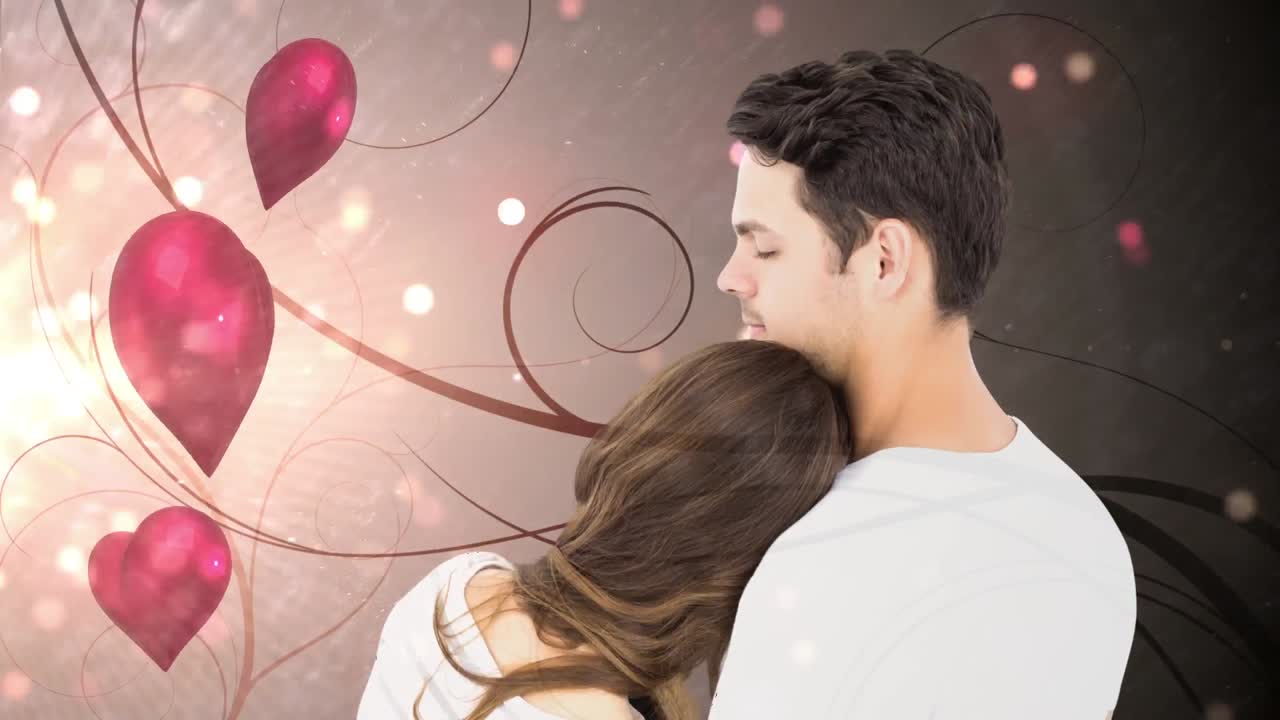 여자 가 남자친구 의 어깨 에 머리 를  ⁇ 고 있는 것