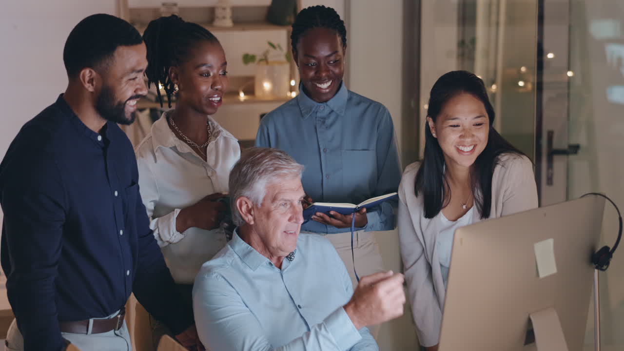 Night, teamwork and business people on computer