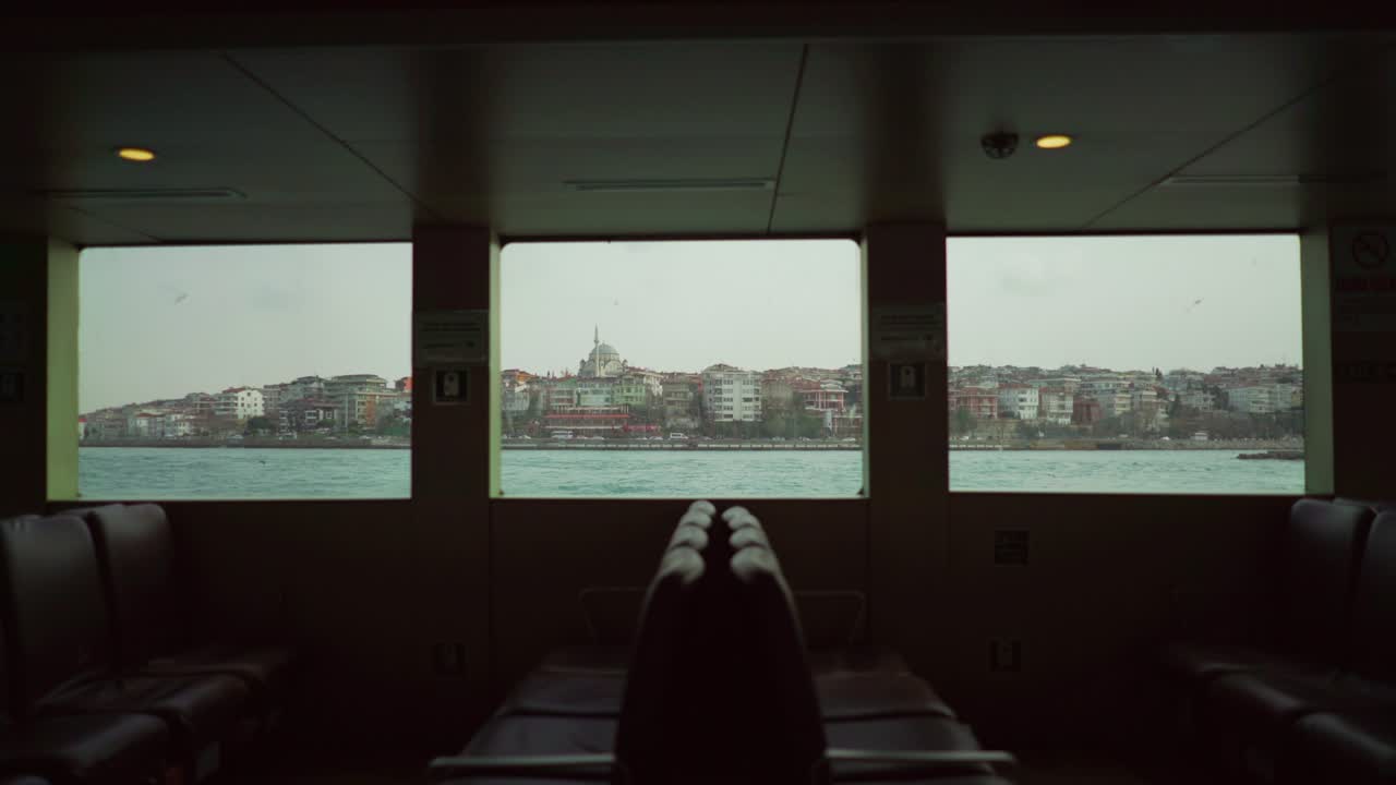 travel with ferries and historical maiden's tower