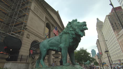 chicago art institute lion sculptures