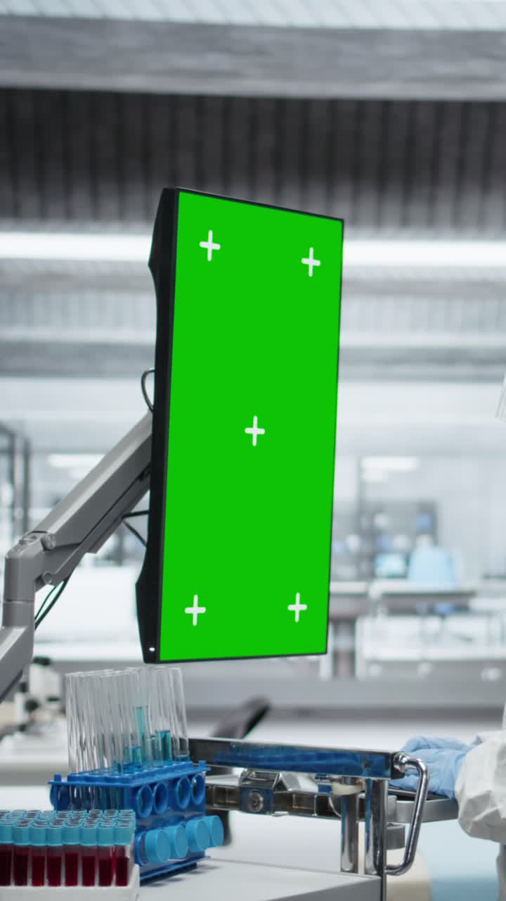 Vertical Video Vertical isolated mockup next to doctor treating patient with severe infection