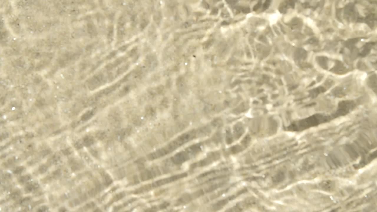 reflejos de agua en el mar desde arriba