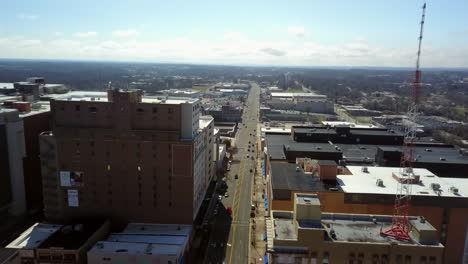 Blick-Aus-Der-Luft-Auf-Die-South-Main-Street-Im-High-Point-North-Carolina