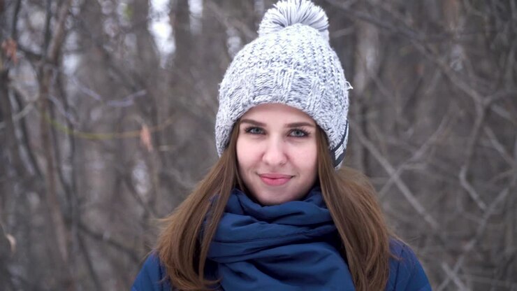 Donna in abito da inverno