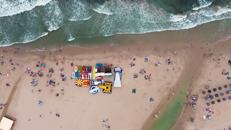 Paisaje-Urbano-Y-Costa-De-Mil-Palmeras-En-El-Sur-De-España-Vista-Por-Drones