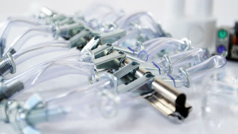 primer plano de los cables enredados