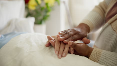 tenersi per mano, sostenere e il paziente in ospedale