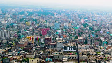 vista aérea de los coloridos edificios de la ciudad de un país en desarrollo