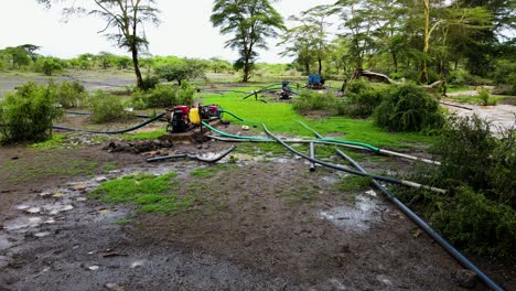 Bombas-De-Agua-De-Riego-Que-Abstraen-El-Agua-Del-Río-Inundado