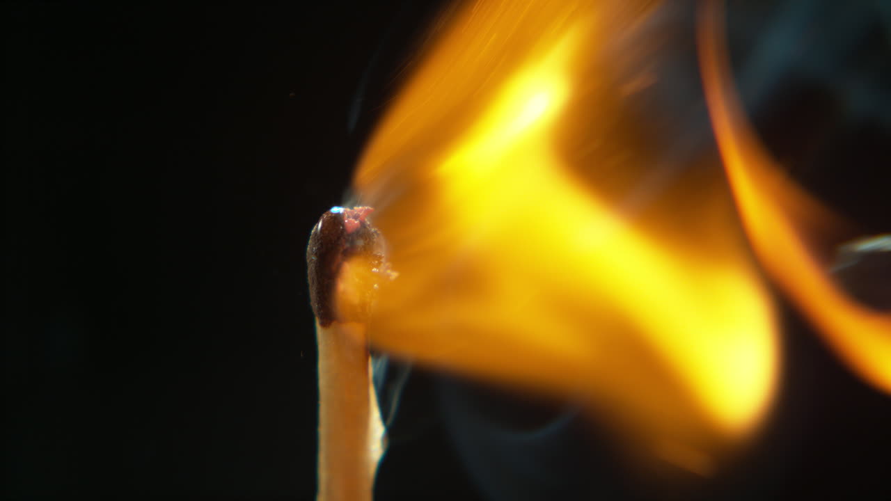 el nacimiento de un incendio