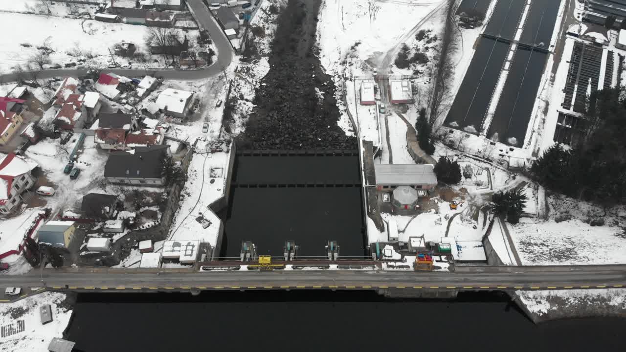 루마니아의 댐을 통해 조감도