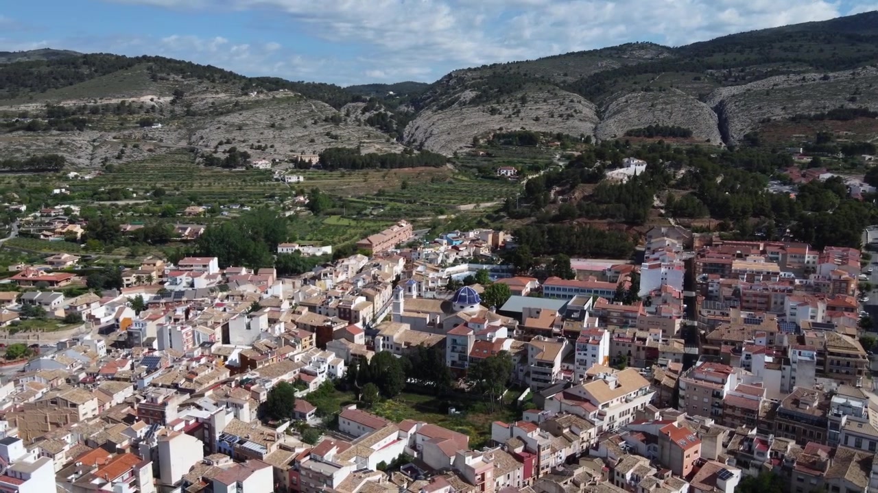 Umkreisen der Altstadt von Ibi, Spanien.