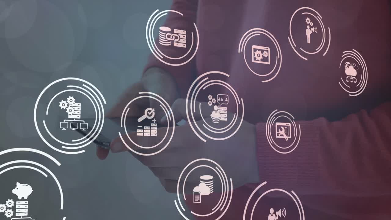 animación de iconos digitales contra la sección media de un hombre que usa un teléfono inteligente