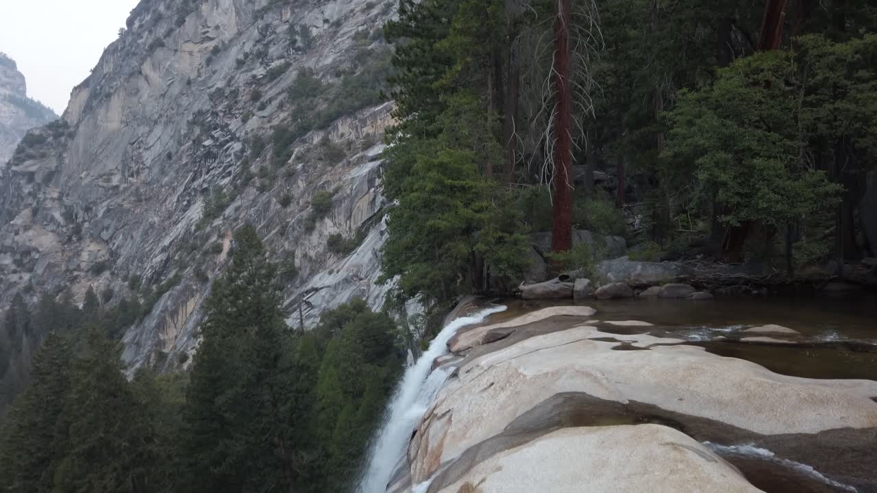 Cataratas Vernal, Parque Nacional Yosemite - Nadie.