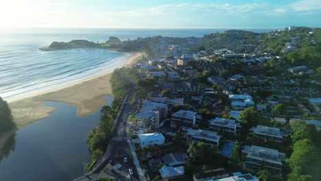 Zumbido-Aéreo-Paisaje-Terrigal-Playa-Paraíso-Canal-Laguna-Vivienda-Ciudad-Principal-Cbd-Costa-Central-Turismo-Viajes-Erina-Australia