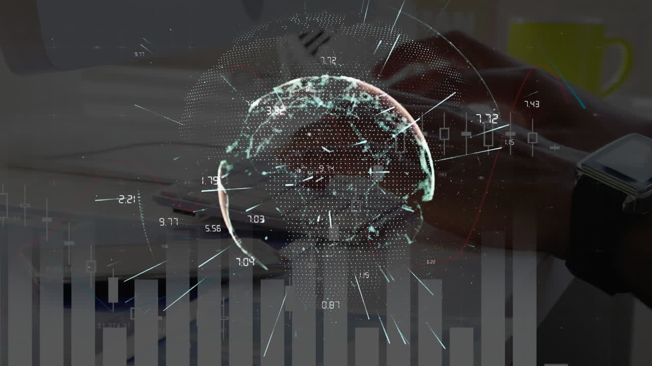 globo de red de conexiones contra la persona que escribe en el teclado de la computadora