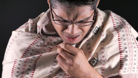 기침과 질병의 증상이 나타나는 사람