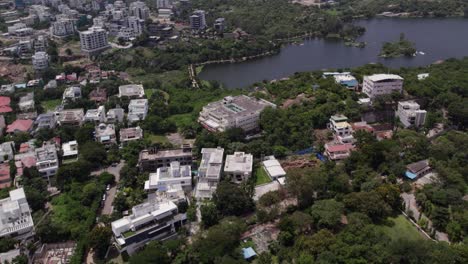 Durgam-Cheruv-Lake-Hyderabad-Vista-Aérea-Durante-El-Día-Con-Drones-4k-60p