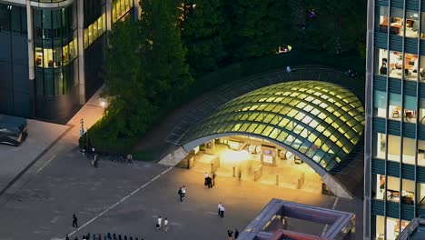 rushing back onto the jubilee line from canary wharf, london, united kingdom