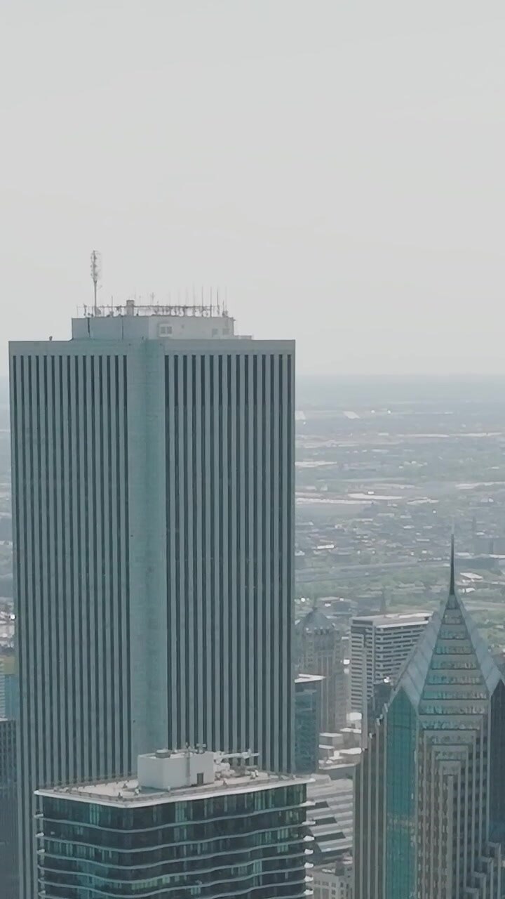Vista aerea dei grattacieli di Chicago che mostrano lo skyline e l'architettura della città
