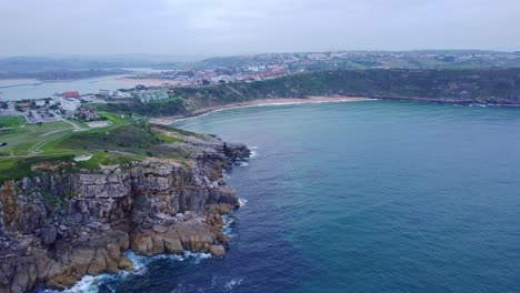 clip de la playa de los locosl en españa
