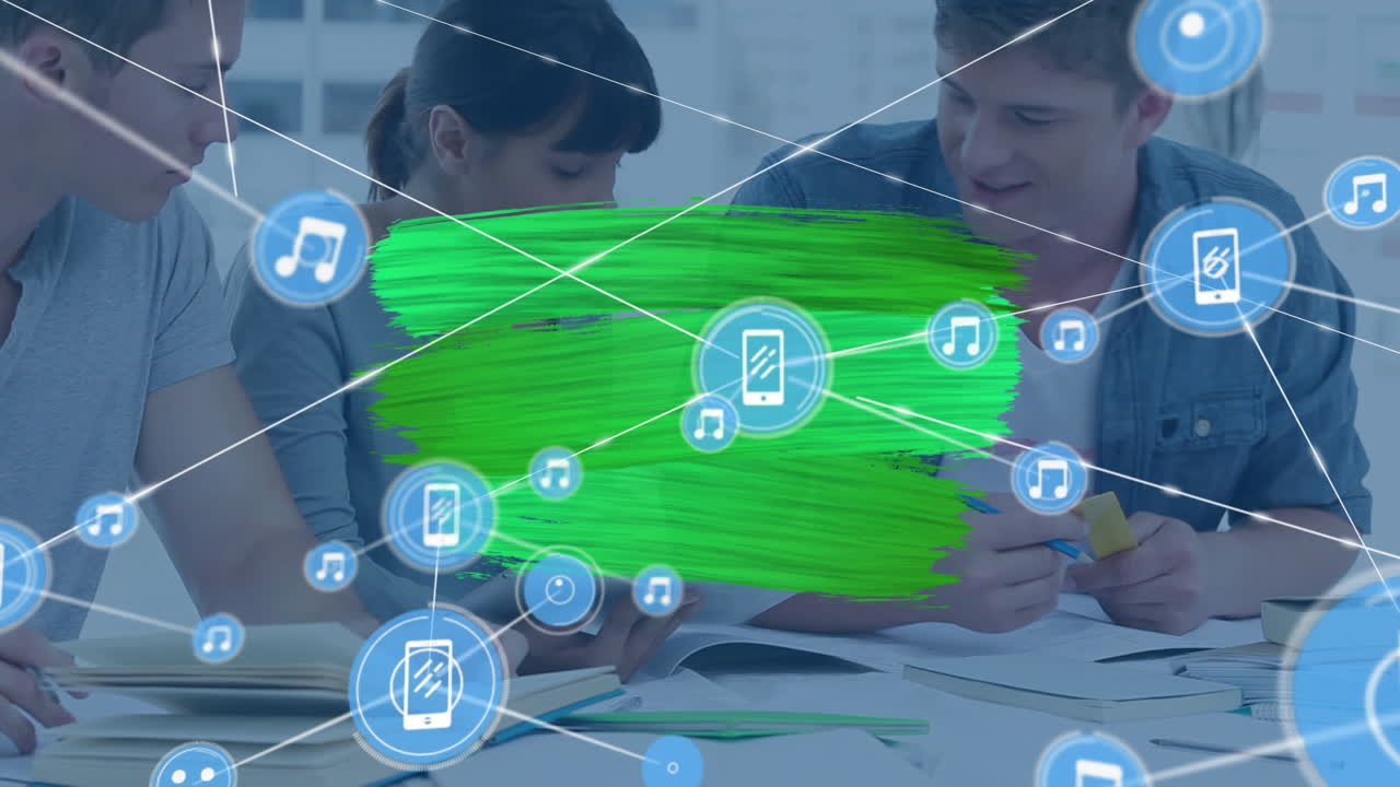 animación de la red de iconos y bandera verde con espacio de copia sobre diversos estudiantes que estudian.