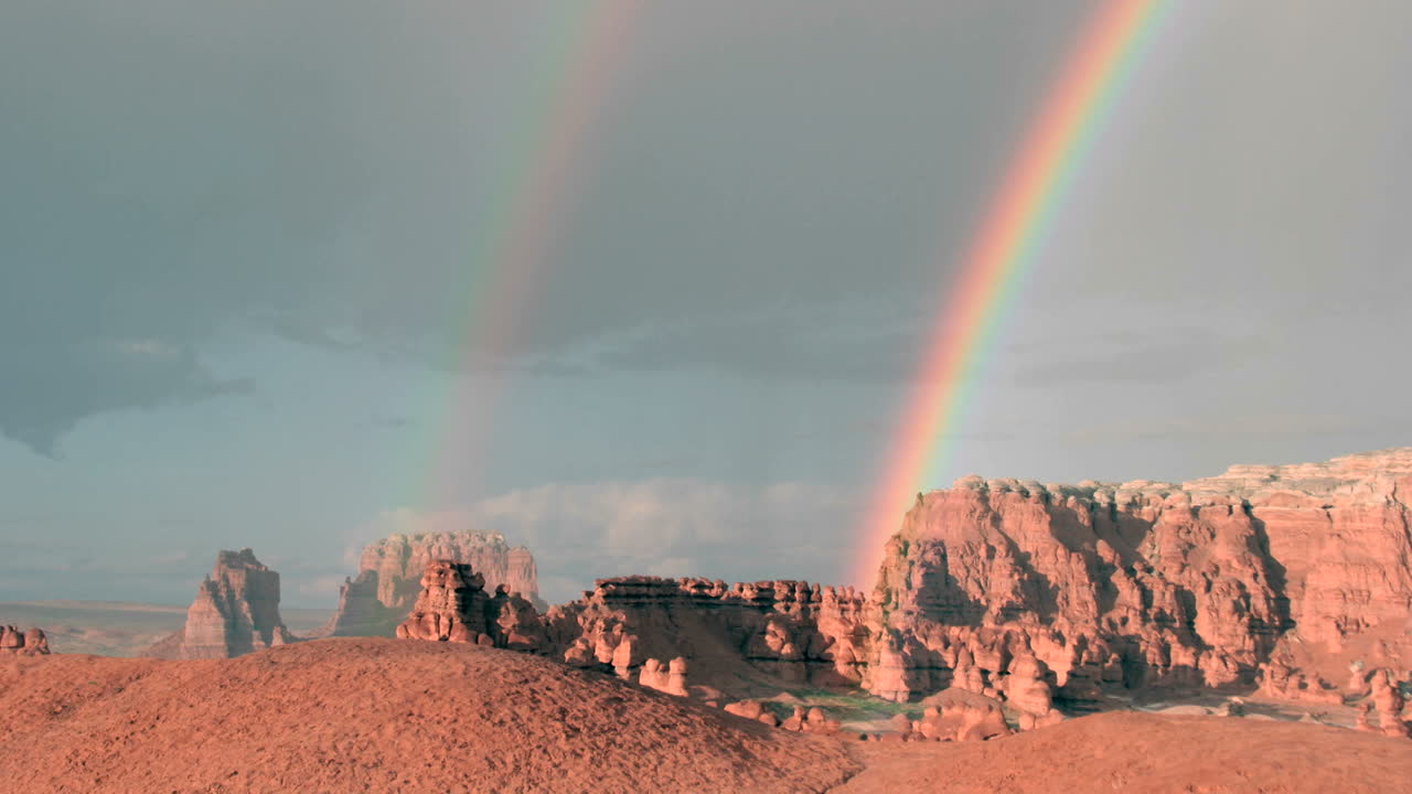 쌍무지개가 사라지고 하나만 남을 때까지